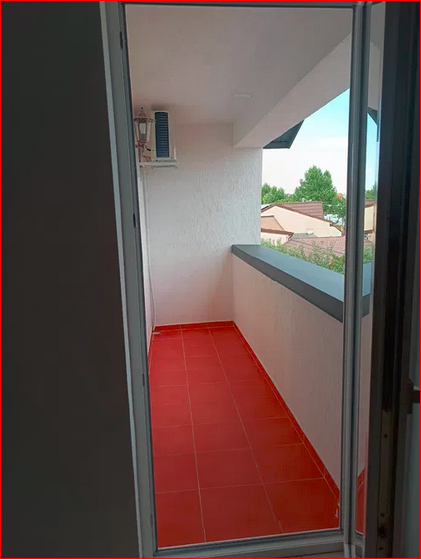 Cartier 23 August, metrou Republica,